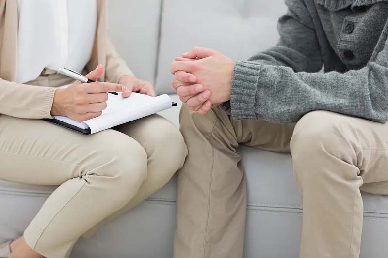 遭遇情感裂痕、内心煎熬，正确的婚姻修复方式，很多人做错了