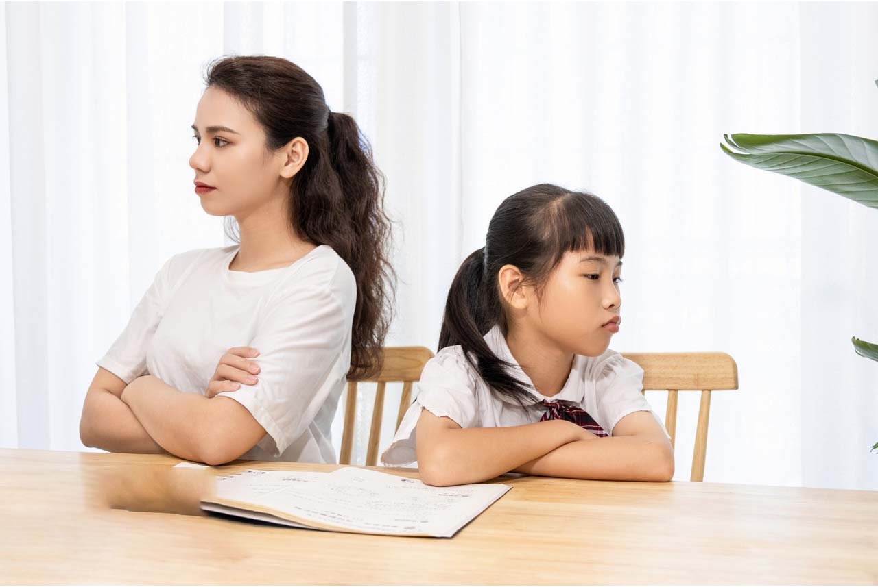 65% 厌学青少年存在亲子沟通障碍!孩子不想上学,病根从来不是成绩